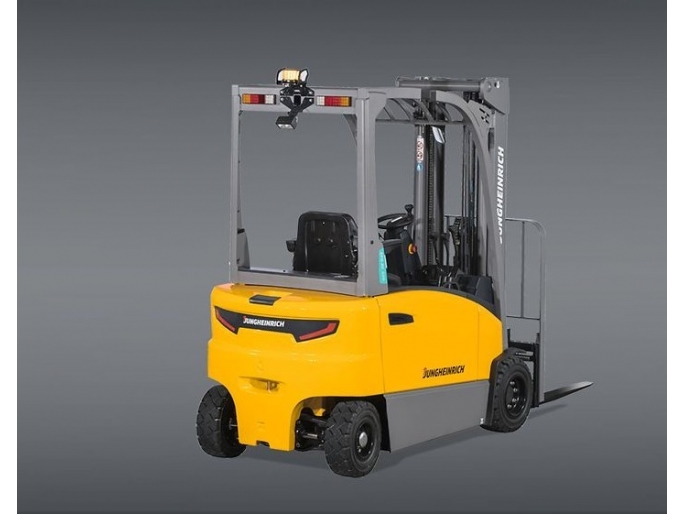 進(jìn)口四輪四支點(diǎn) 高品質(zhì)電動(dòng)叉車